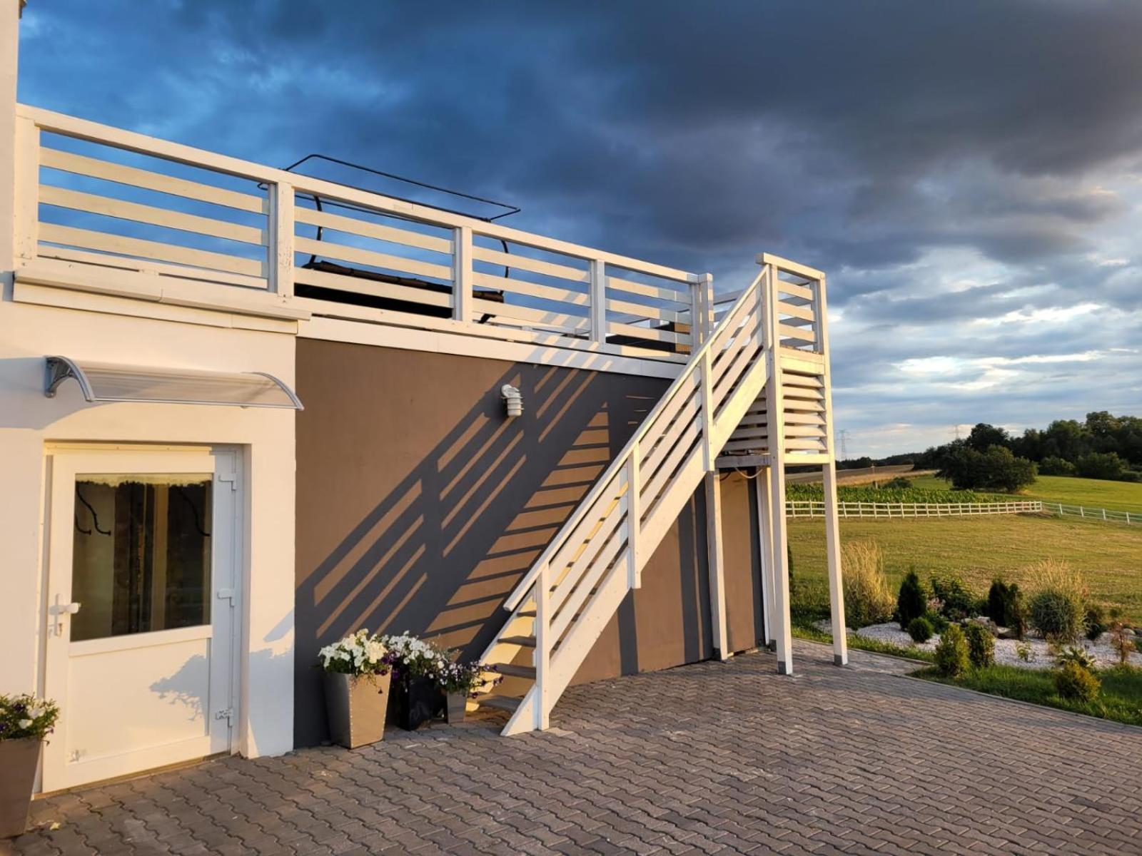 Domek Na Pagorku Lwowek Slaski Exterior photo